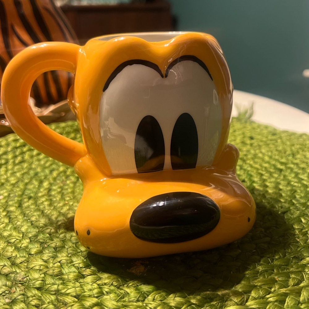 Disney Pluto Vibrant yellow Mug